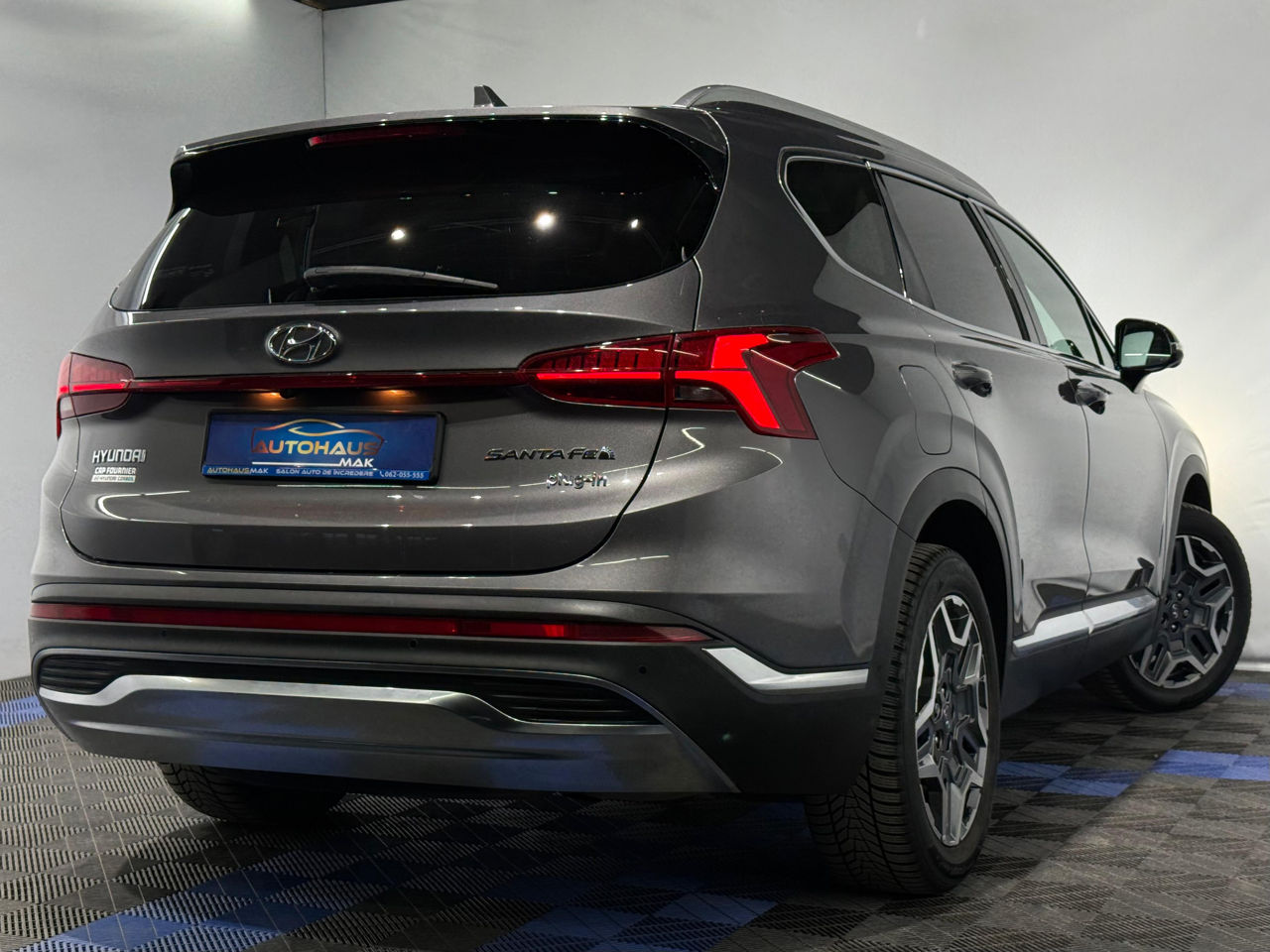 Hyundai Santa Fe IV (2018 - ) image