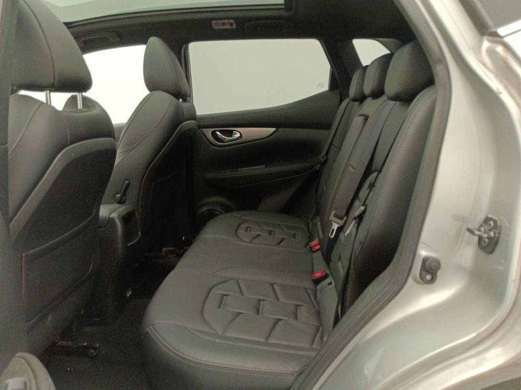 Nissan Qashqai J11 (2013 - 2021) image