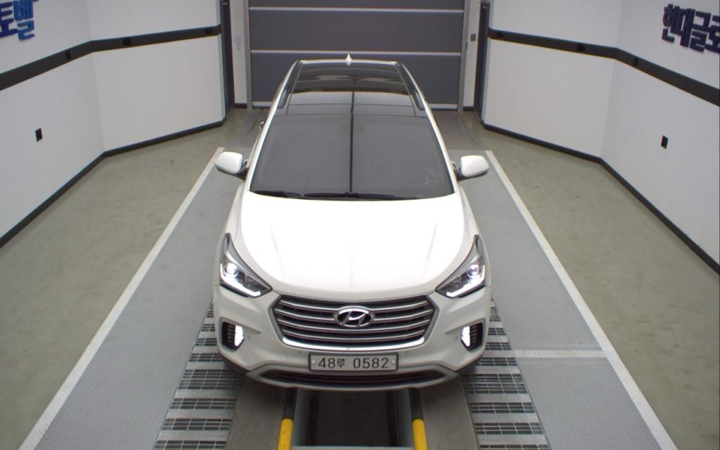 Hyundai Santa Fe III (2012 - 2018) image