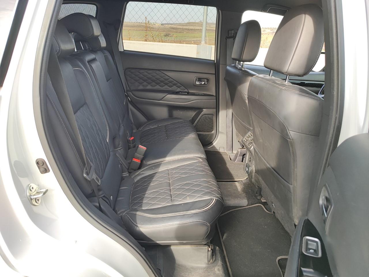 Mitsubishi Outlander I (2013 - 2018) image