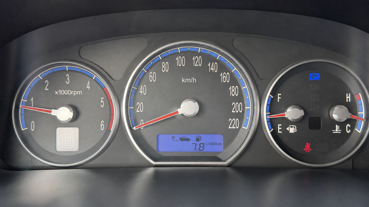 Hyundai Santa Fe II (2006 - 2012) image