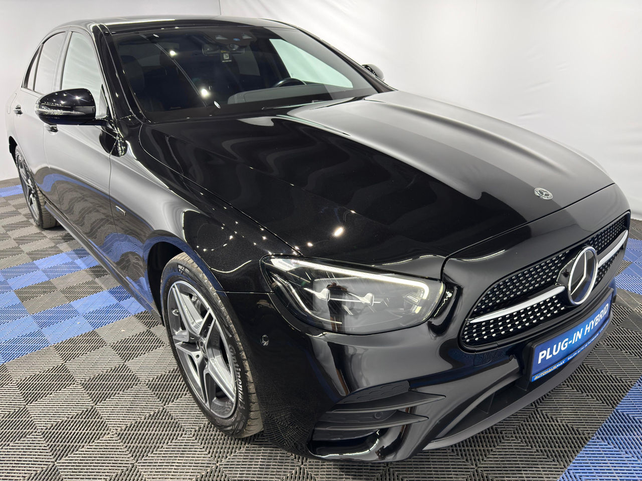 Mercedes-Benz E-Class W212 (2009 - 2016) image