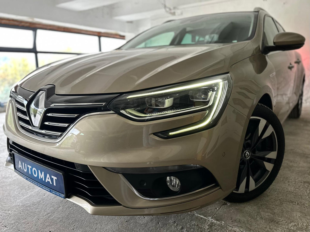 Renault Megane IV (2016 - ) image