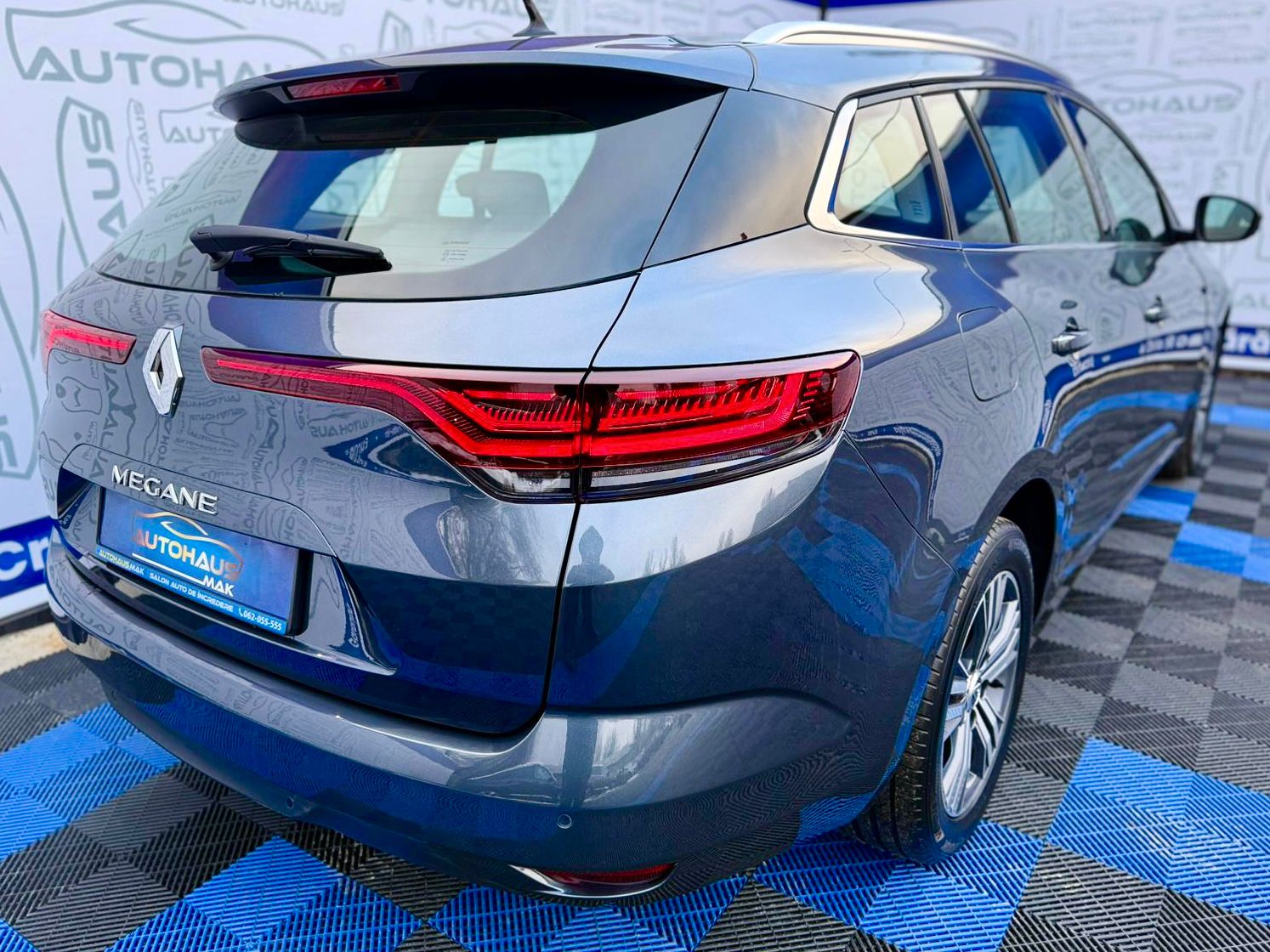 Renault Megane IV (2016 - ) image