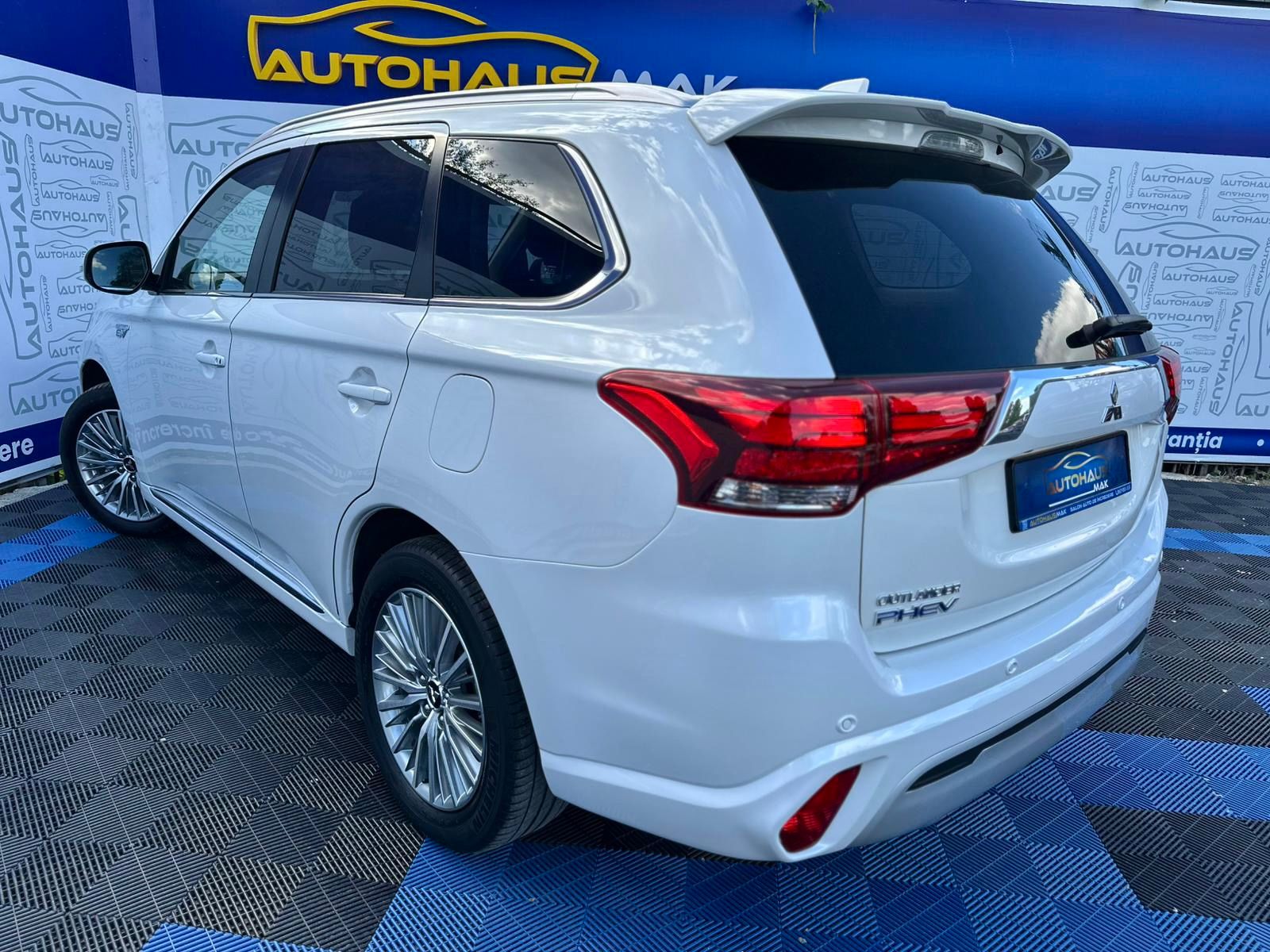 Mitsubishi Outlander III (2012 - 2021) image