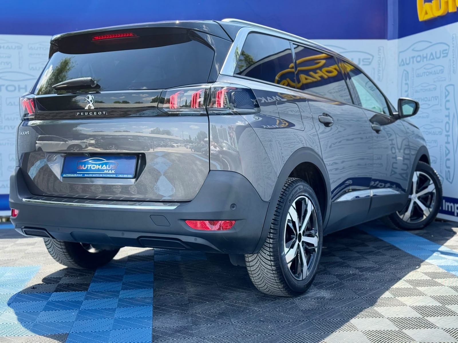 Peugeot 5008 II (2017 - ) image