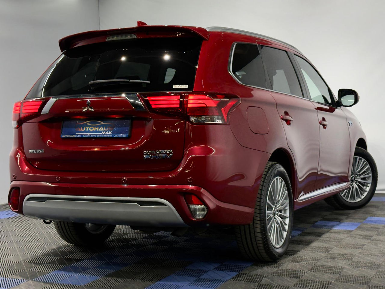 Mitsubishi Outlander III (2012 - 2021) image