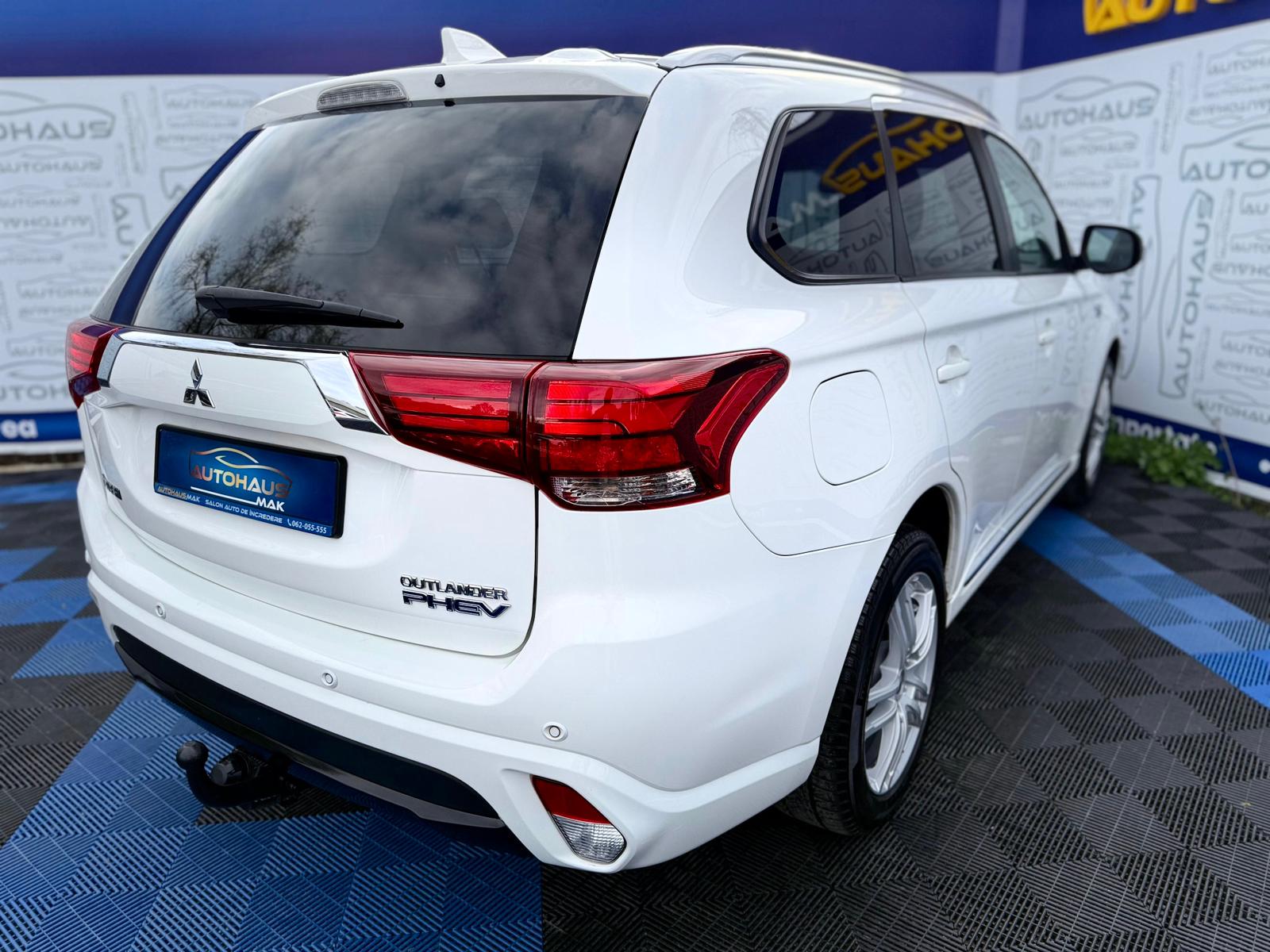 Mitsubishi Outlander III (2012 - 2021) image