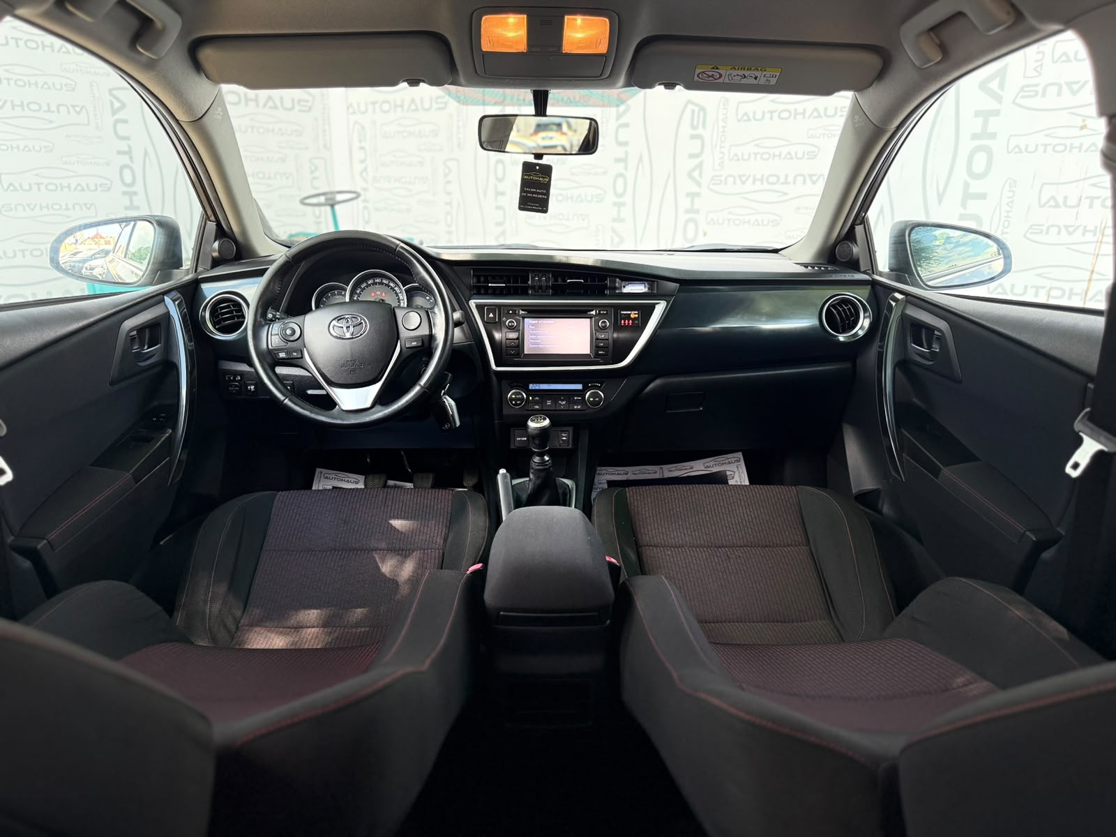Toyota Auris 2012 - 2018 image