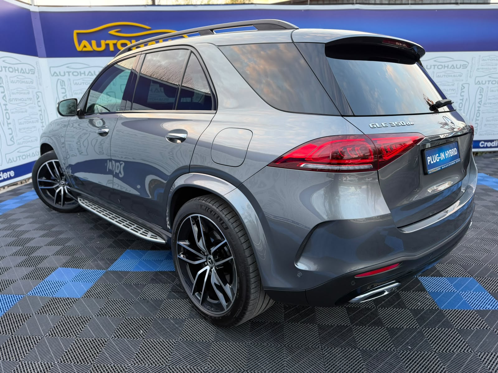 Mercedes-Benz GLE-Class W167 (2019 - ) image