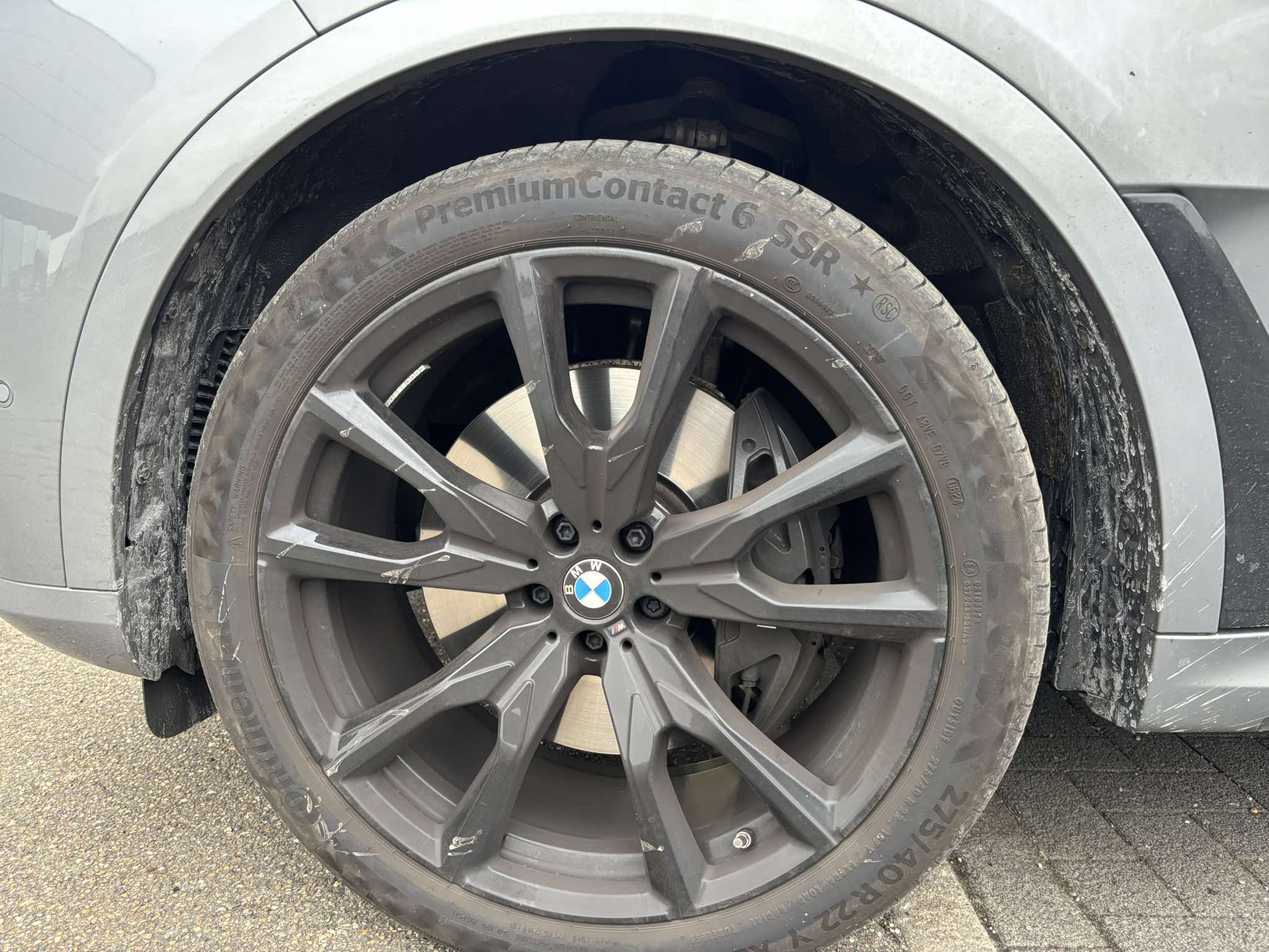 BMW X7 G07 (2018 - ) image