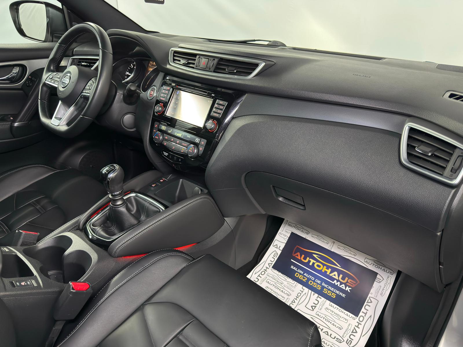 Nissan Qashqai J11 (2013 - 2021) image