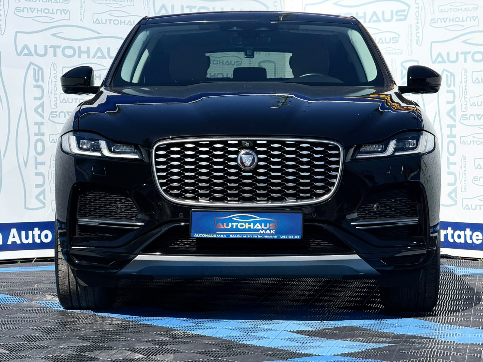Jaguar F-PACE I (2015 - ) image