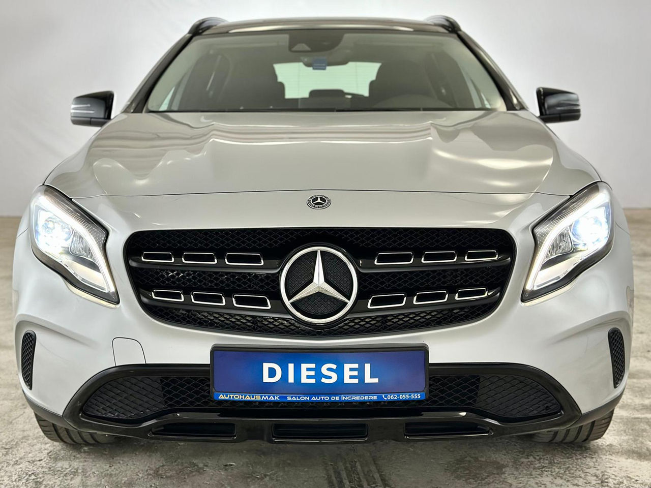 Mercedes-Benz GLA-Class X156 (2013 - 2019) image