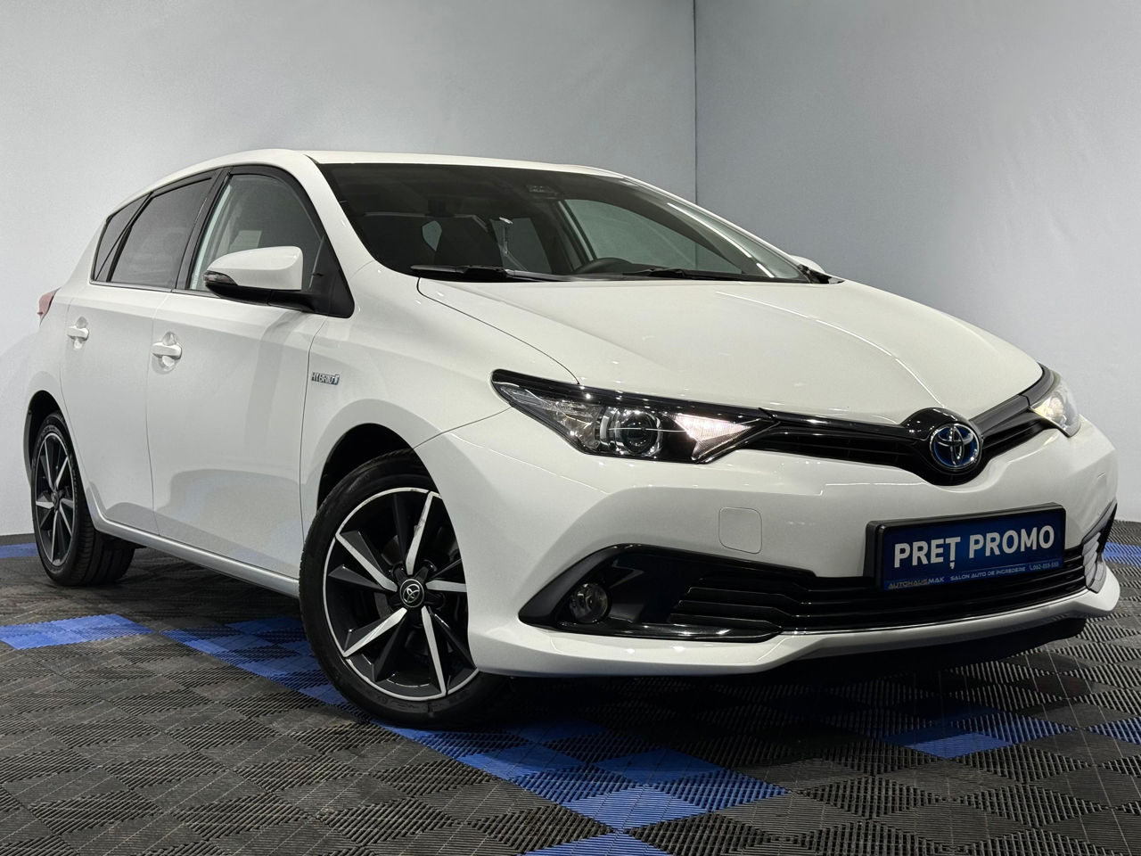 Toyota Auris 2012 - 2018 image
