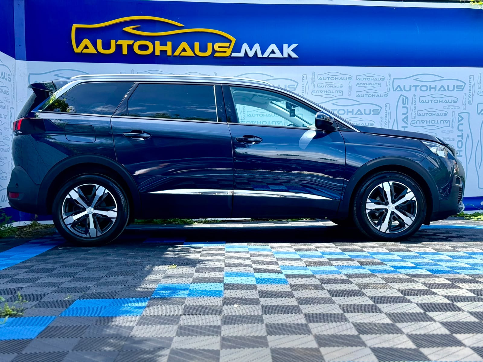 Peugeot 5008 II (2017 - ) image