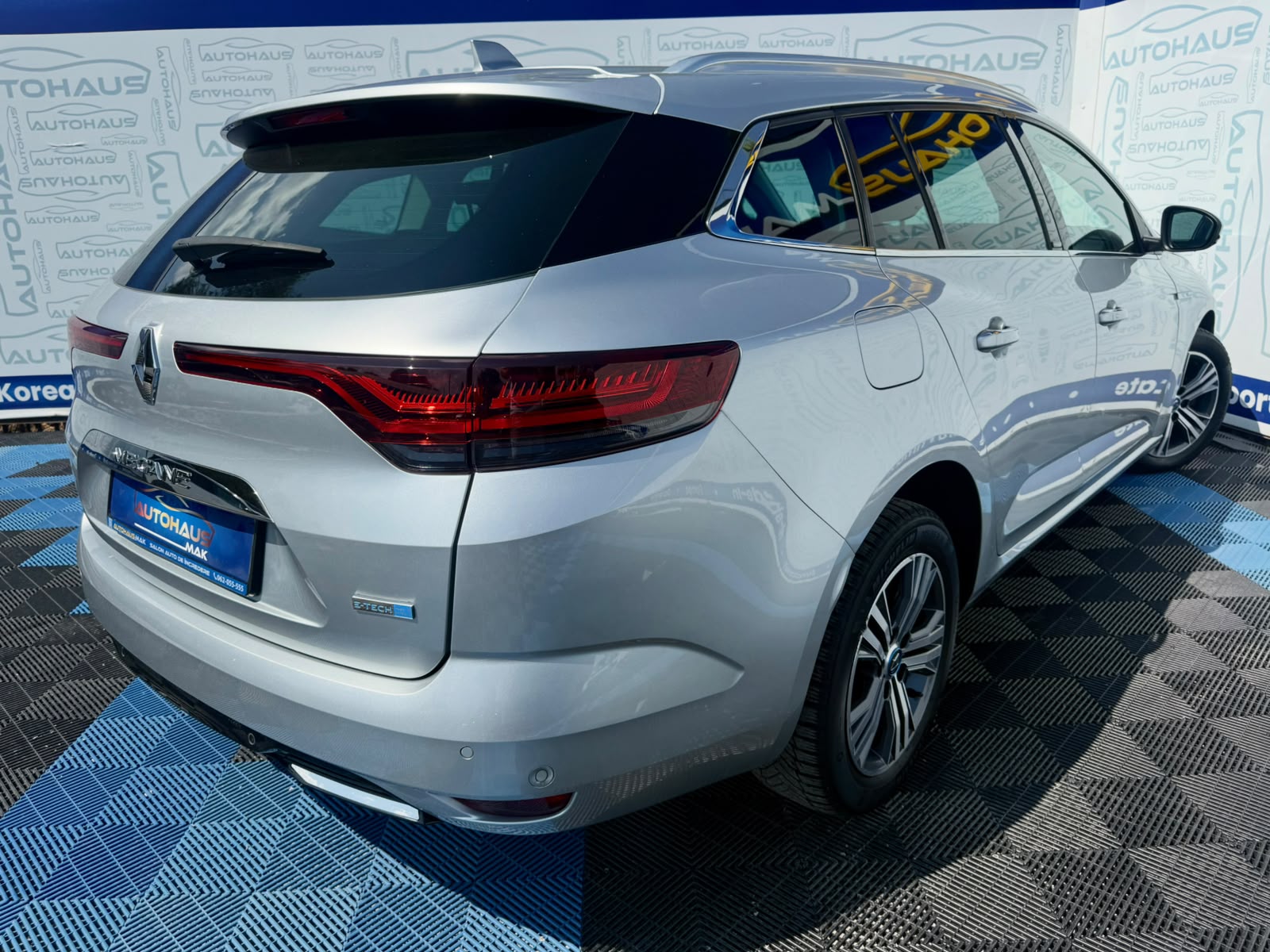 Renault Megane IV (2016 - ) image