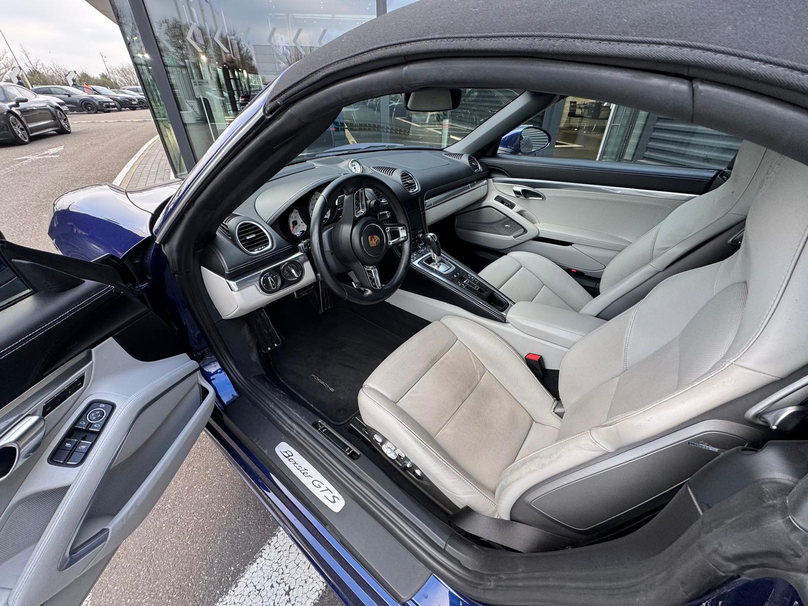Porsche Boxster IV (2016 - ) image