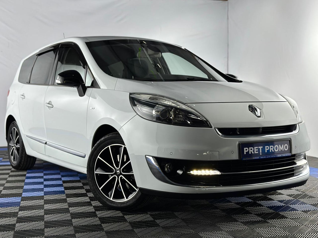 Renault Scenic III (2009 - 2016) image