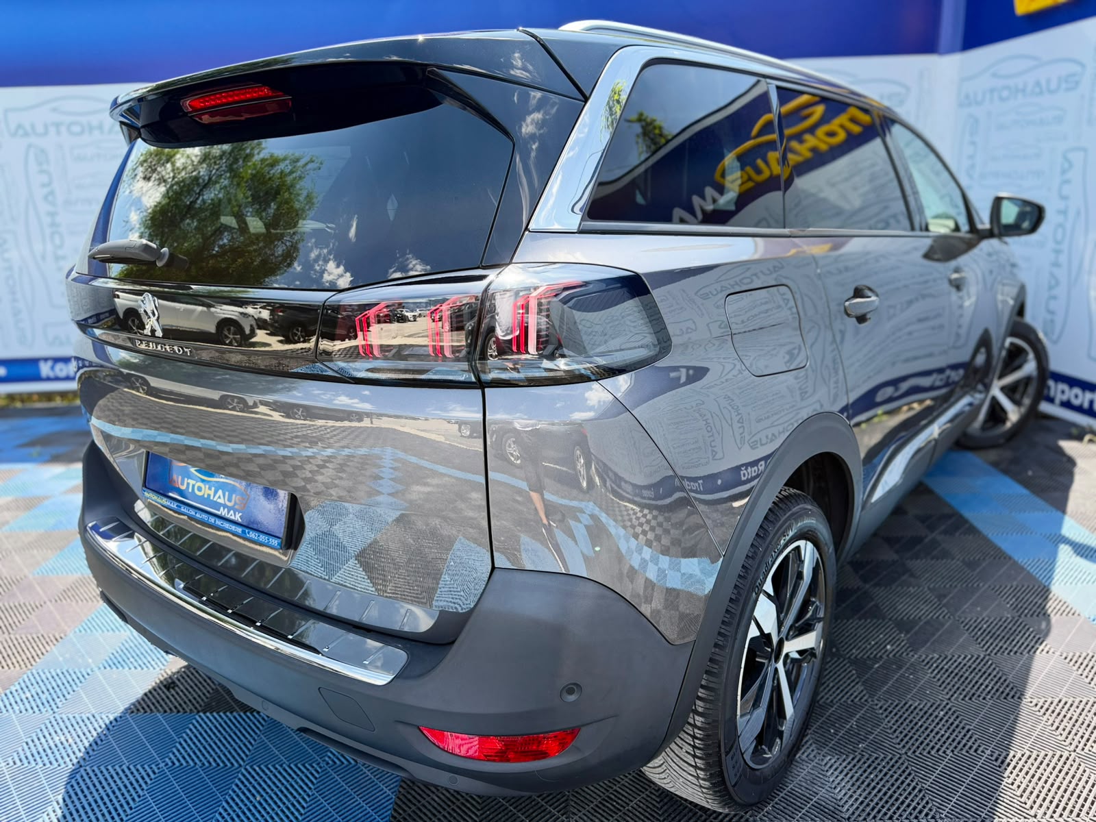 Peugeot 5008 II (2017 - ) image