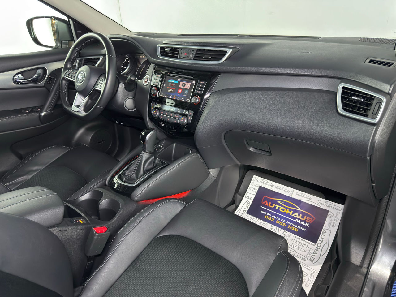 Nissan Qashqai J11 (2013 - 2021) image