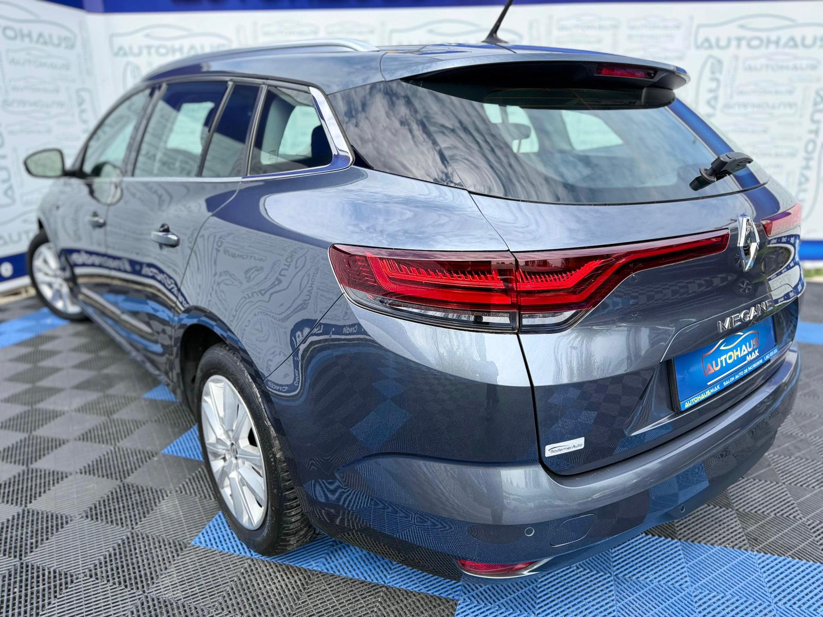 Renault Megane IV (2016 - ) image
