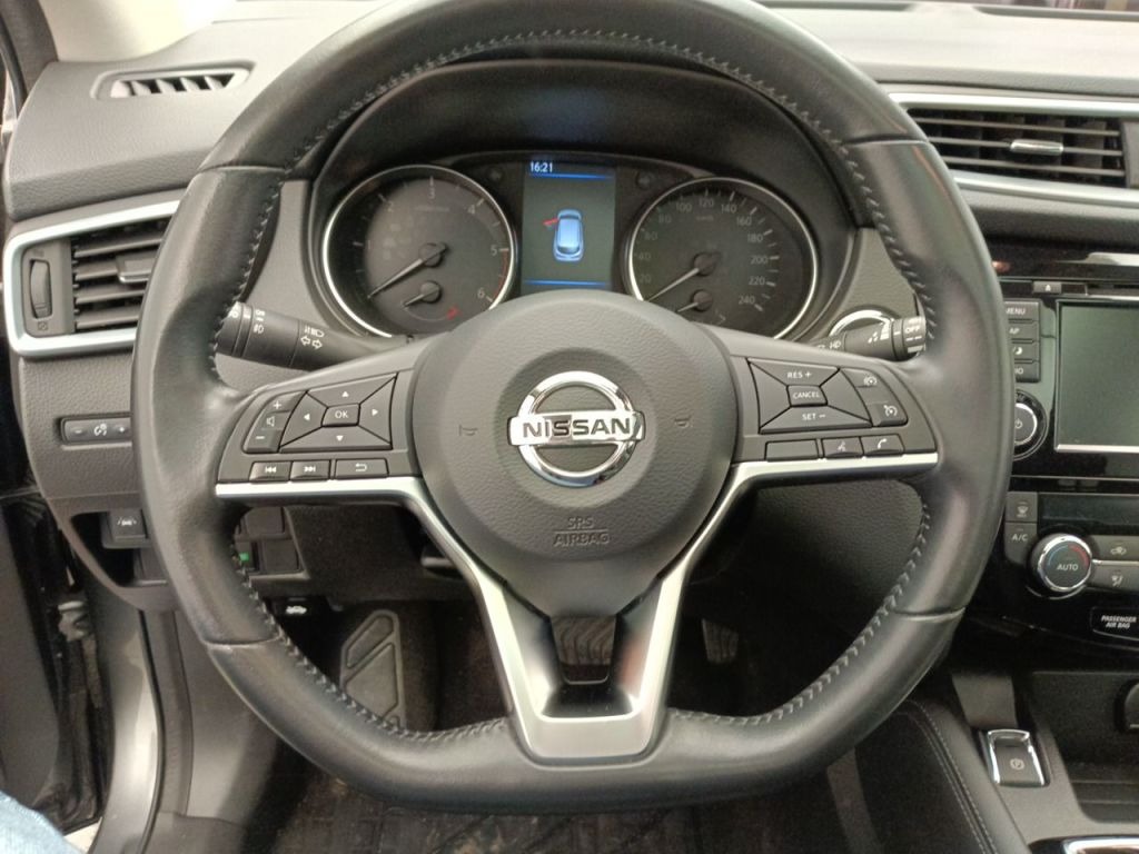 Nissan Qashqai J11 (2013 - 2021) image