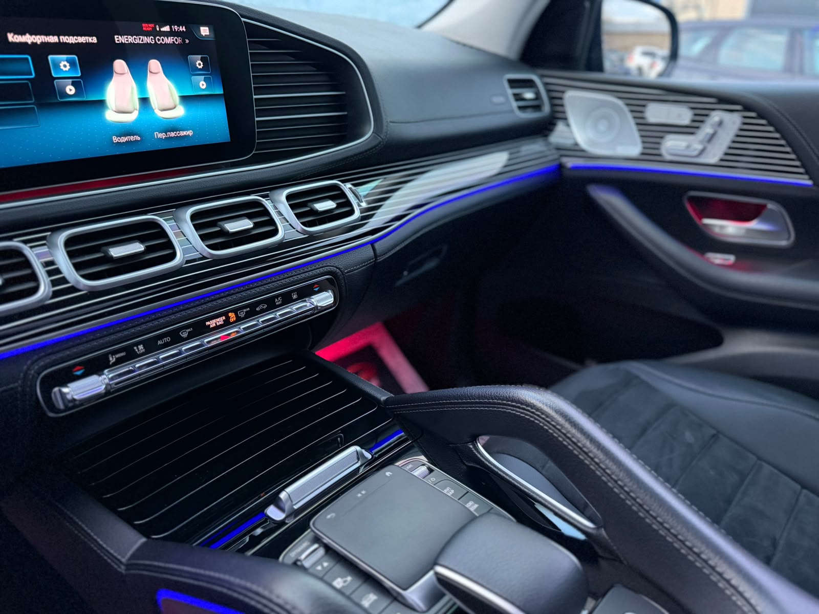 Mercedes-Benz GLE-Class W167 (2019 - ) image