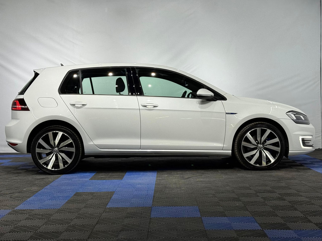 Volkswagen Golf VII (2012 - 2020) image