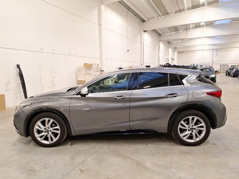 Infiniti Q30 I (2015 - 2020) image