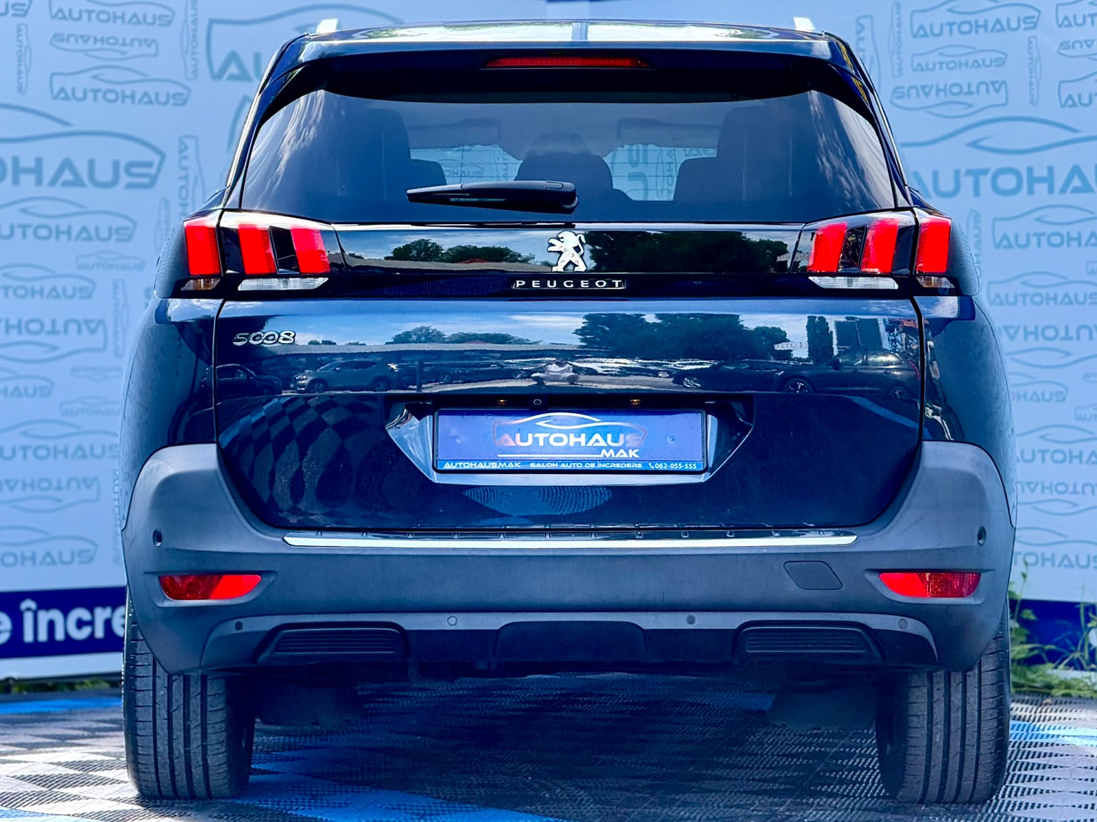 Peugeot 5008 II (2017 - ) image